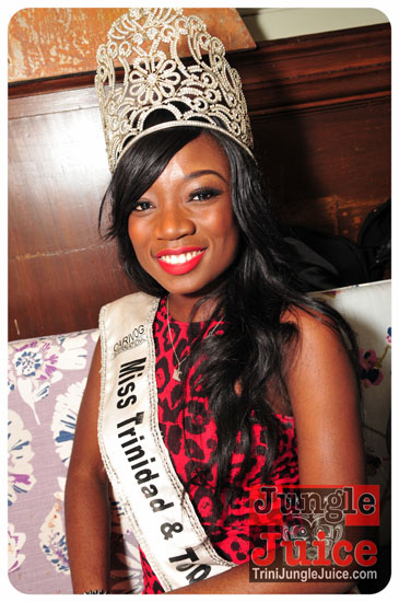 cuchi_la_la_2013_dec7-016