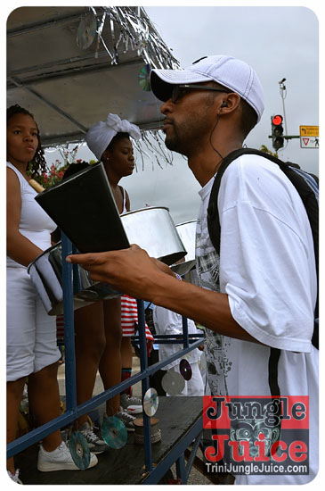 va_caribfest_parade_2013_pt1-082