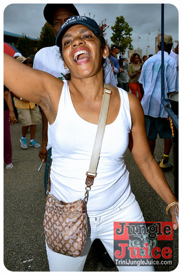 va_caribfest_parade_2013_pt1-087