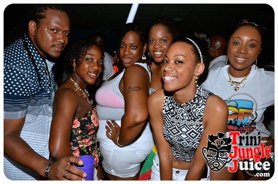 15th_annual_wear_white_2014-083