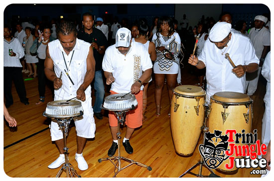 15th_annual_wear_white_2014-093