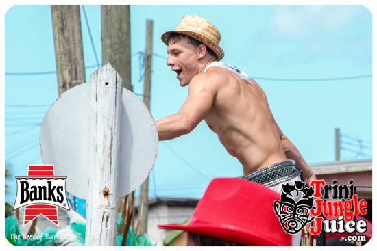 kadooment_day_2014_pt4-040