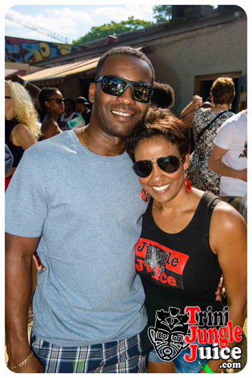 soca_family_bbq_lime_2014-001