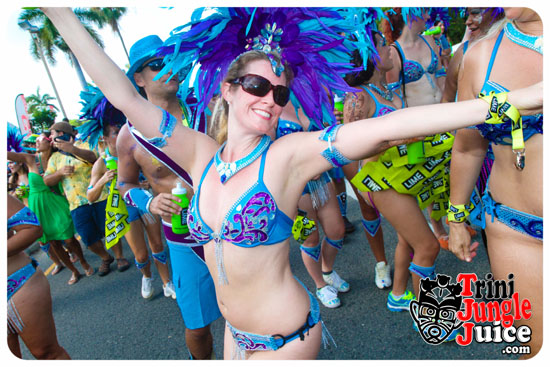 cayman_carnival_2014_part1-010