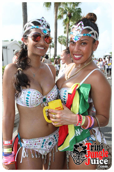 cayman_carnival_2014_part1-029