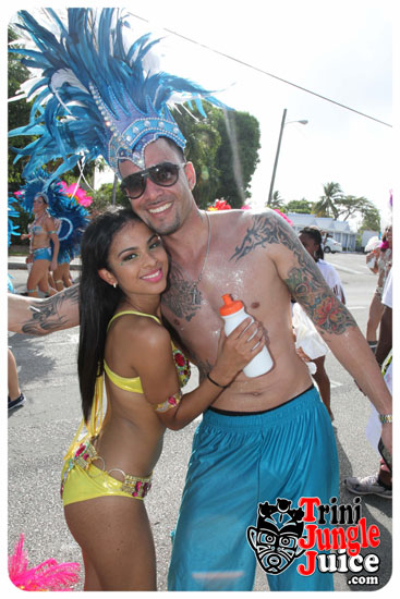 cayman_carnival_2014_part1-054