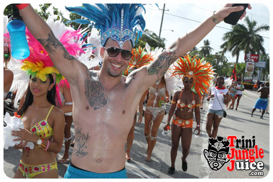 cayman_carnival_2014_part1-059
