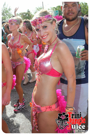 cayman_carnival_2014_part1-079