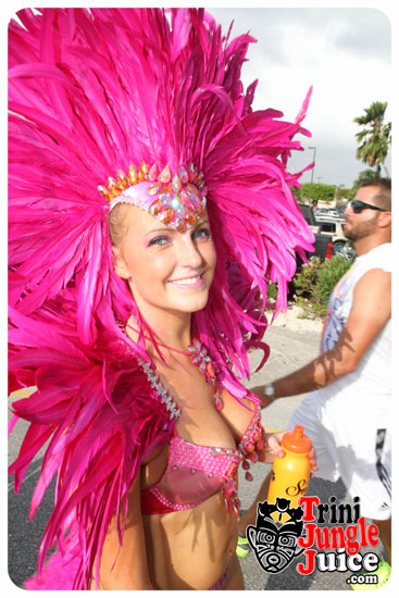 cayman_carnival_2014_part1-115