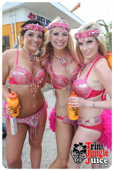 cayman_carnival_2014_part3-028