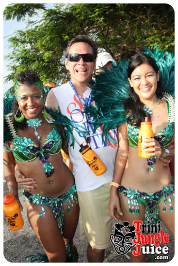 cayman_carnival_2014_part3-062