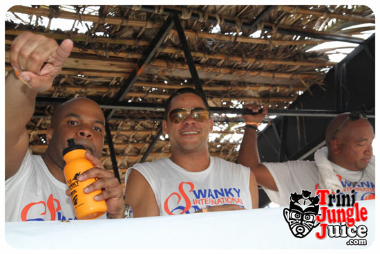 cayman_carnival_2014_part3-102