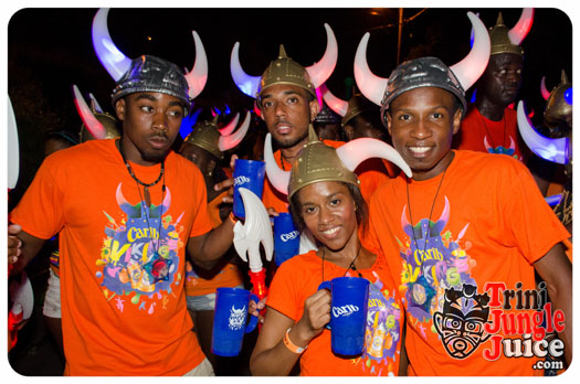 grenada_monday_night_mas_2014-013