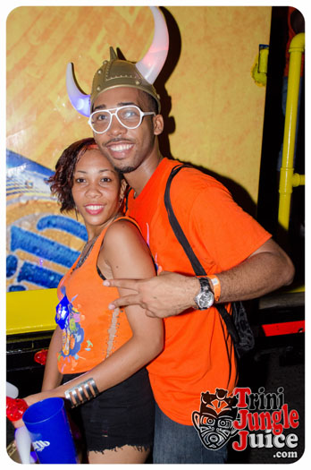 grenada_monday_night_mas_2014-046