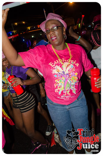 grenada_monday_night_mas_2014-070