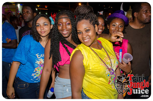 grenada_monday_night_mas_2014-074