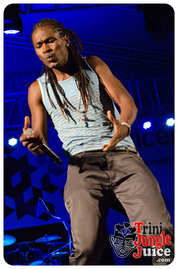 white_in_the_moonlight_2014-006