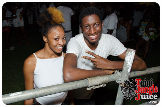 white_in_the_moonlight_2014-042