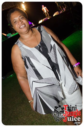 white_in_the_moonlight_2014-051