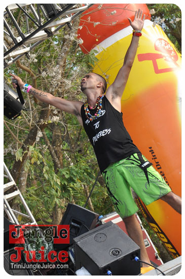 beach_jouvert_2014_pt1-025