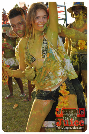 beach_jouvert_2014_pt1-069