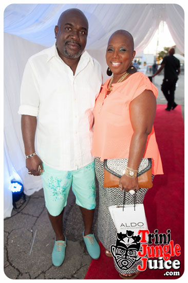 under_the_trees_2014-067