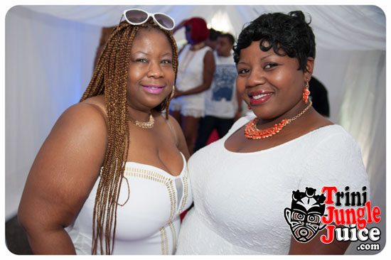 under_the_trees_2014-069