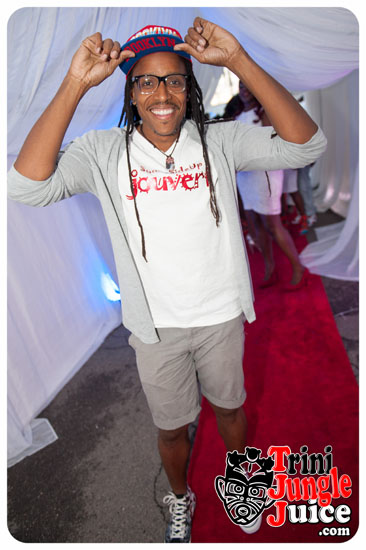 under_the_trees_2014-090