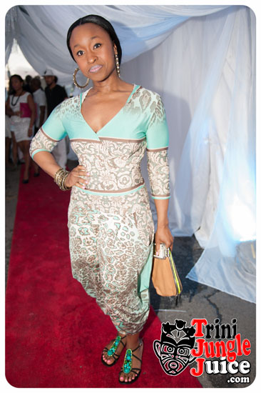 under_the_trees_2014-100