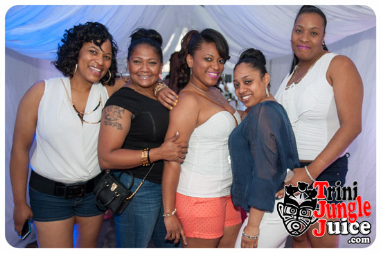 under_the_trees_2014-104