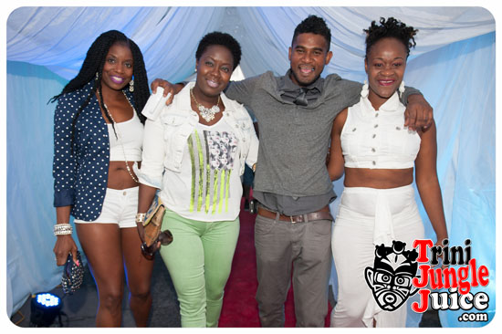 under_the_trees_2014-105