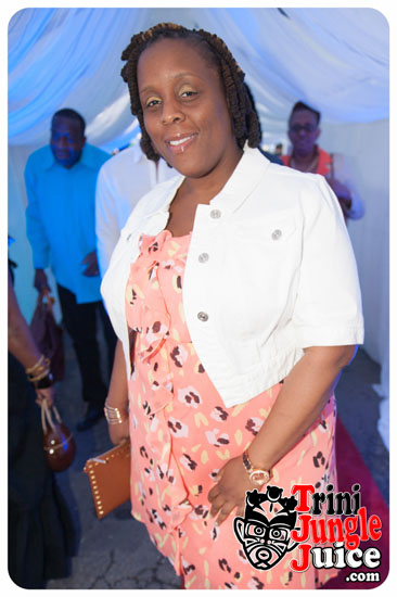 under_the_trees_2014-108