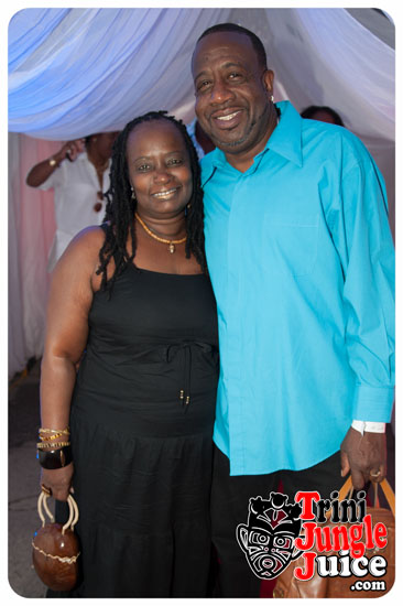 under_the_trees_2014-111