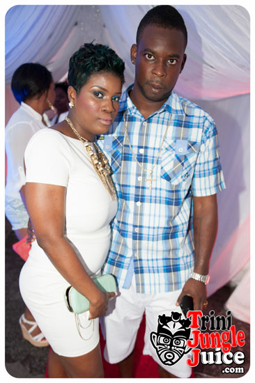 under_the_trees_2014-113