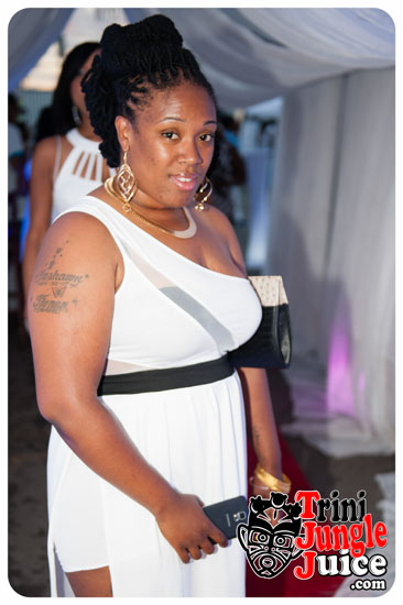 under_the_trees_2014-116