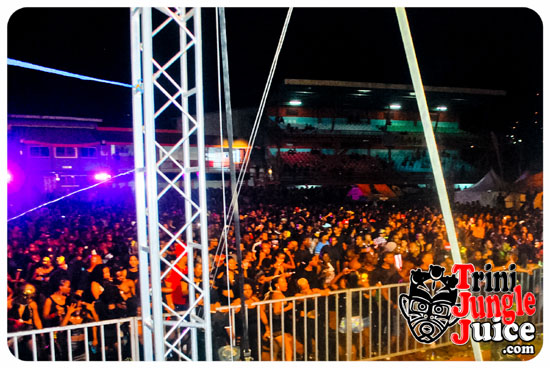 black_rave_svg_2014-043