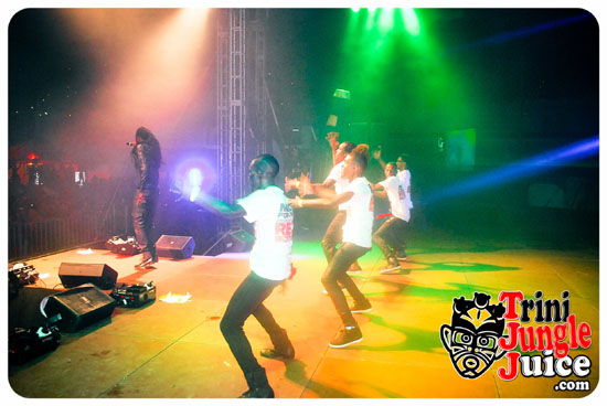 black_rave_svg_2014-090