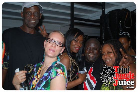 hay_lay_lay_jul28-092