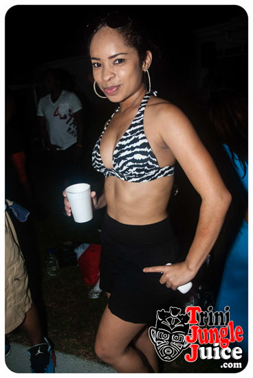 abc_alcohol_beachwear_coolers_jun28-018