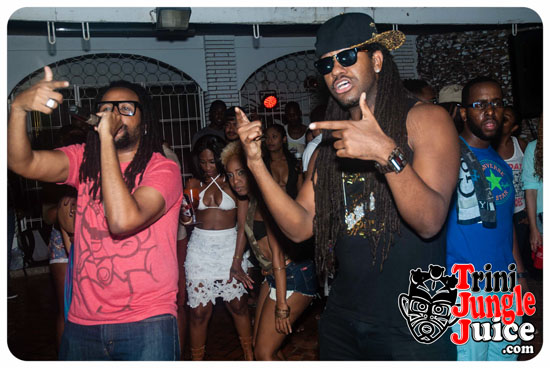 abc_alcohol_beachwear_coolers_jun28-065