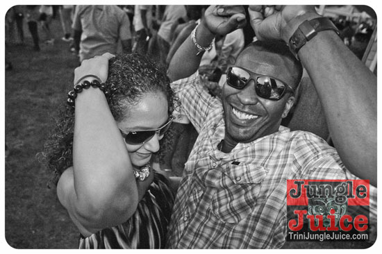 beach_house_carnival_2014-040