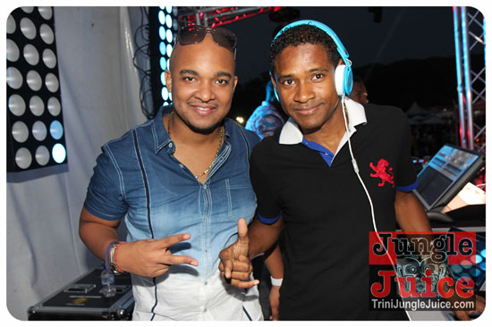 beach_house_carnival_2014-044