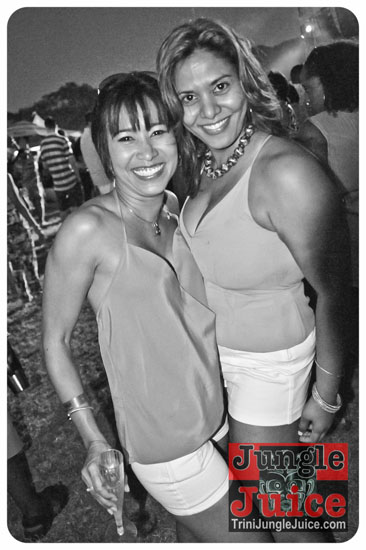 beach_house_carnival_2014-055