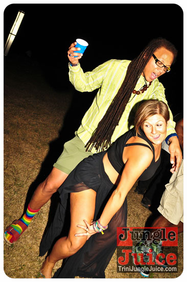 beach_house_carnival_2014-090