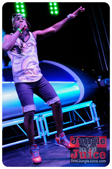 black_to_blue_2014-059