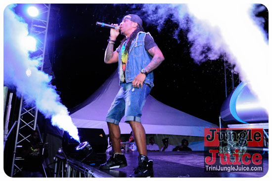 black_to_blue_2014-069