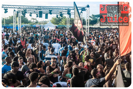 black_to_blue_2014-131