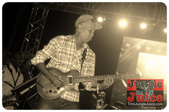 central_bank_all_inclusive_2014-055