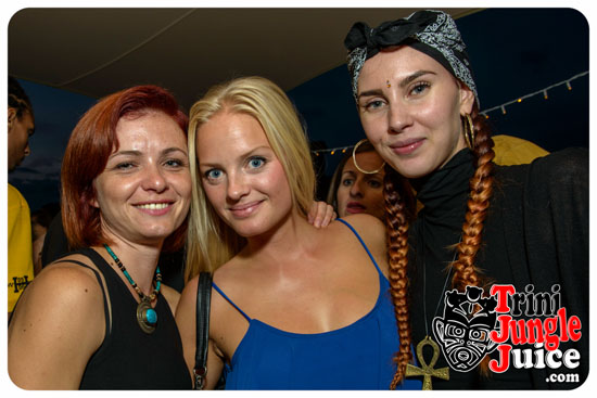 pon_de_rooftop_aug22-037