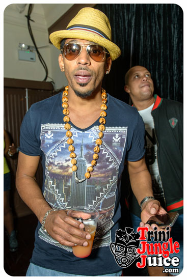 pon_de_rooftop_aug22-125